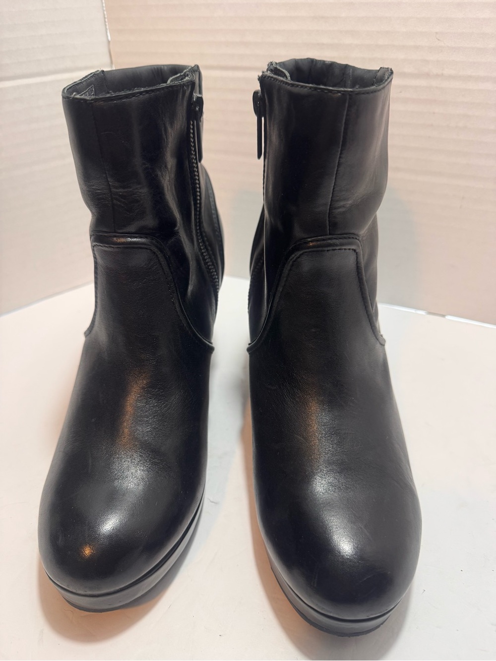 Lacoste Lazaret 4 SRW Black Leather Wedge Ankle Boots Women's Size 9.5 EUR 41